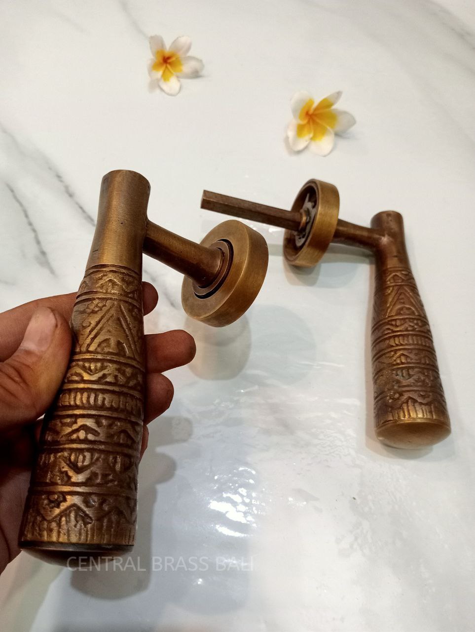 2x pcs Crank egypt carved vintage antique brass door handle | brass door pull, brass door handle, unique door handle, vintage door handle