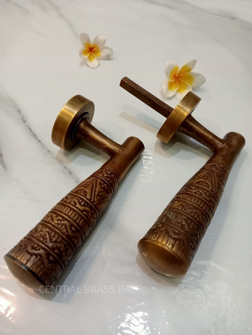 2x pcs Crank egypt carved vintage antique brass door handle | brass door pull, brass door handle, unique door handle, vintage door handle