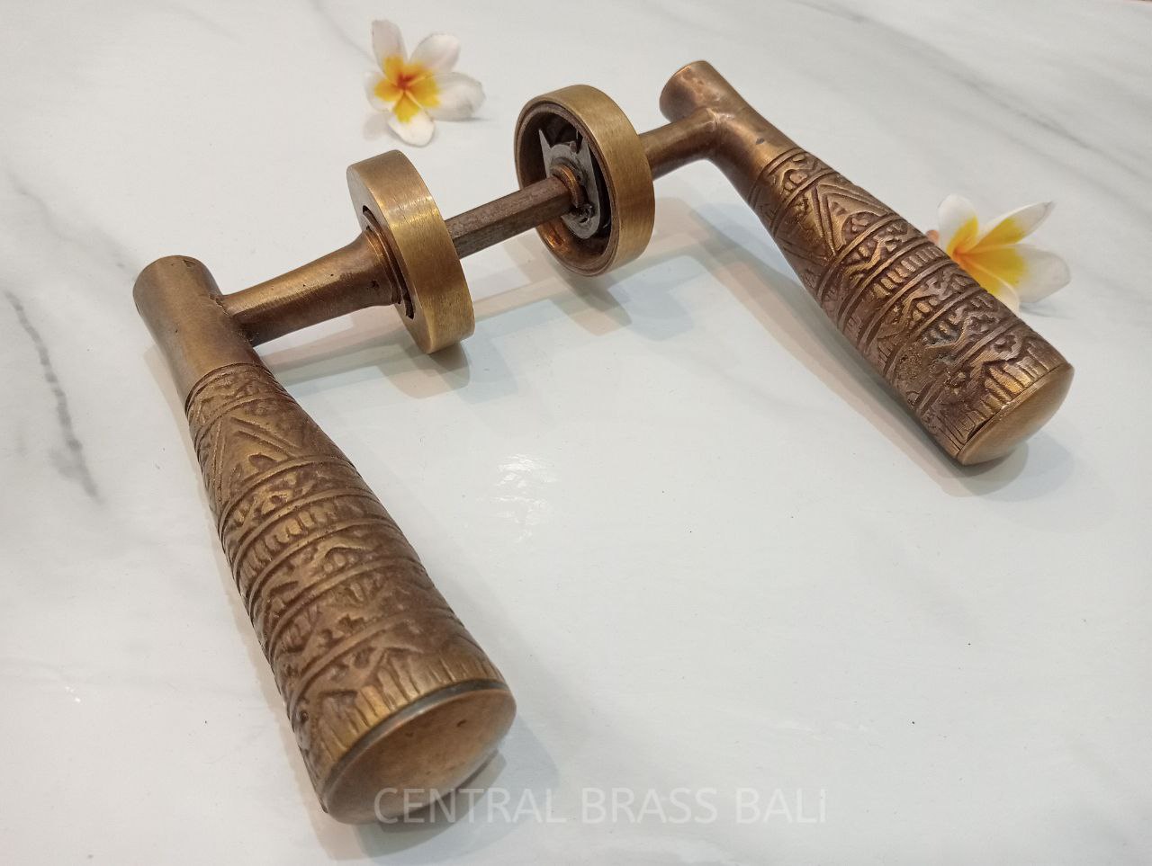 2x pcs Crank egypt carved vintage antique brass door handle | brass door pull, brass door handle, unique door handle, vintage door handle
