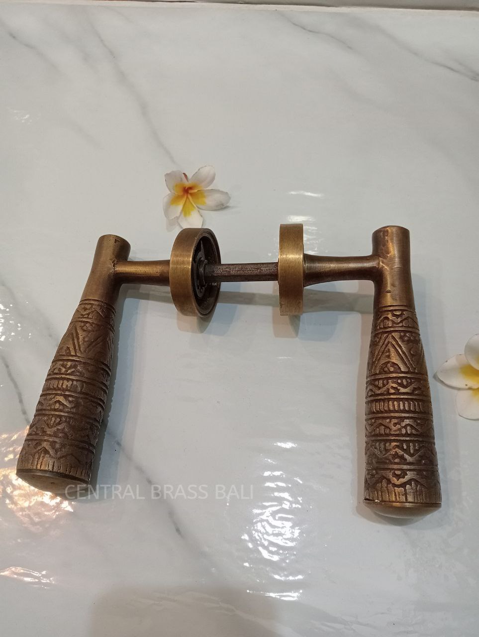 2x pcs Crank egypt carved vintage antique brass door handle | brass door pull, brass door handle, unique door handle, vintage door handle