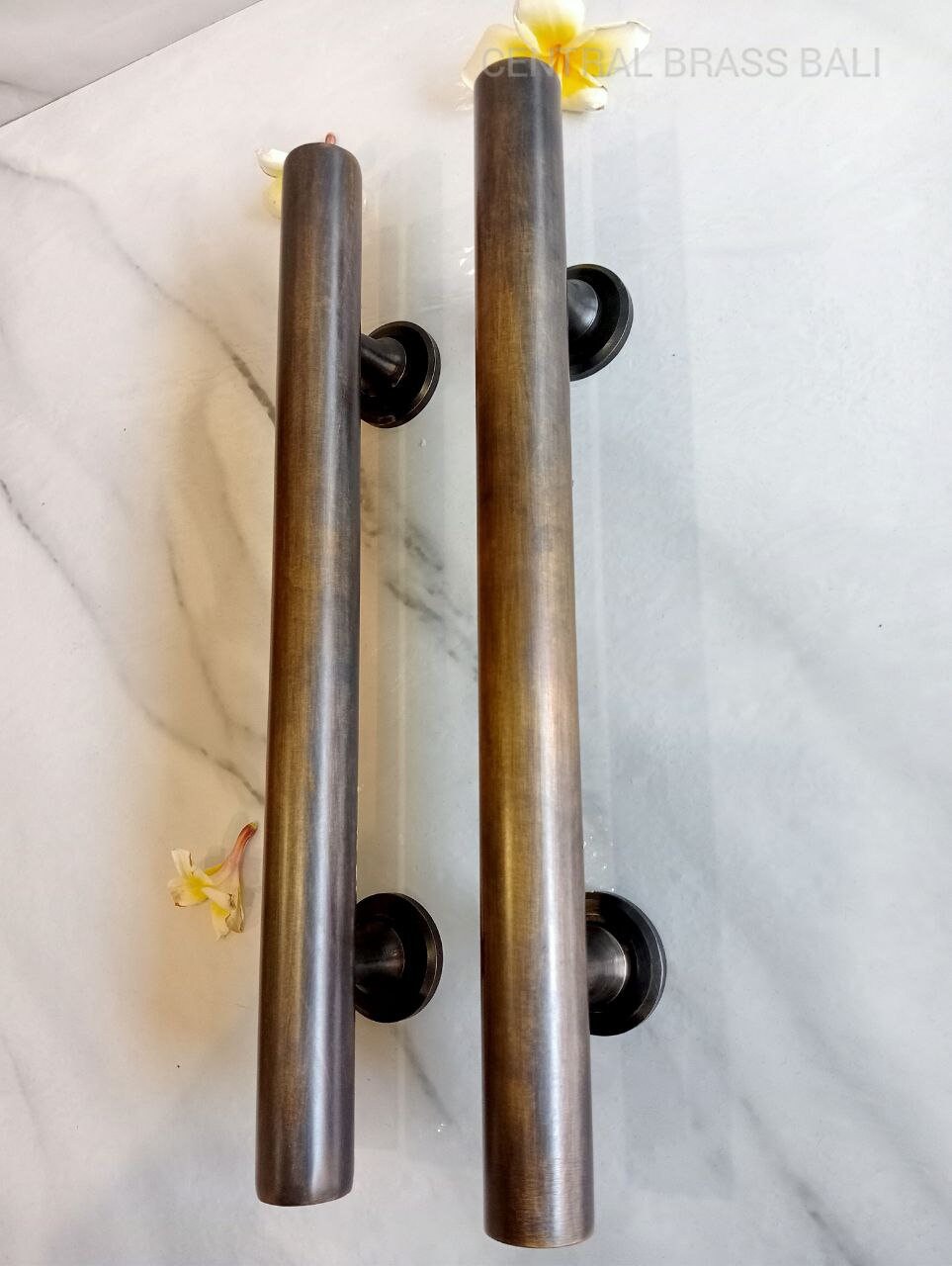 Antique Brass Door Handle 30cm | Solid Brass Plain Pull Handle for Front Door, Entry Door & Gate