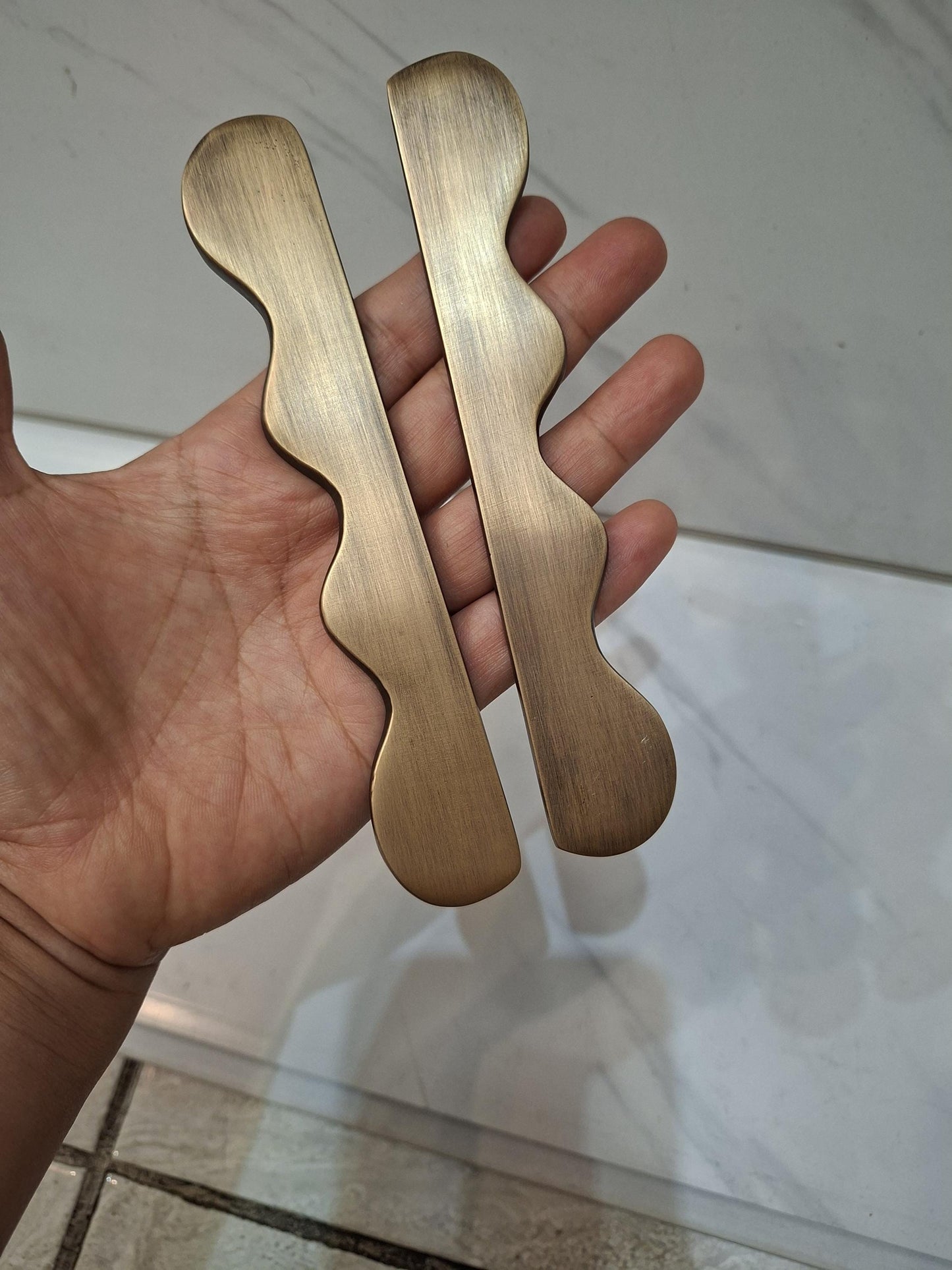 4pcs Wiggle Brass Cabinet Handles, 15 cm Wavy Drawer Pulls