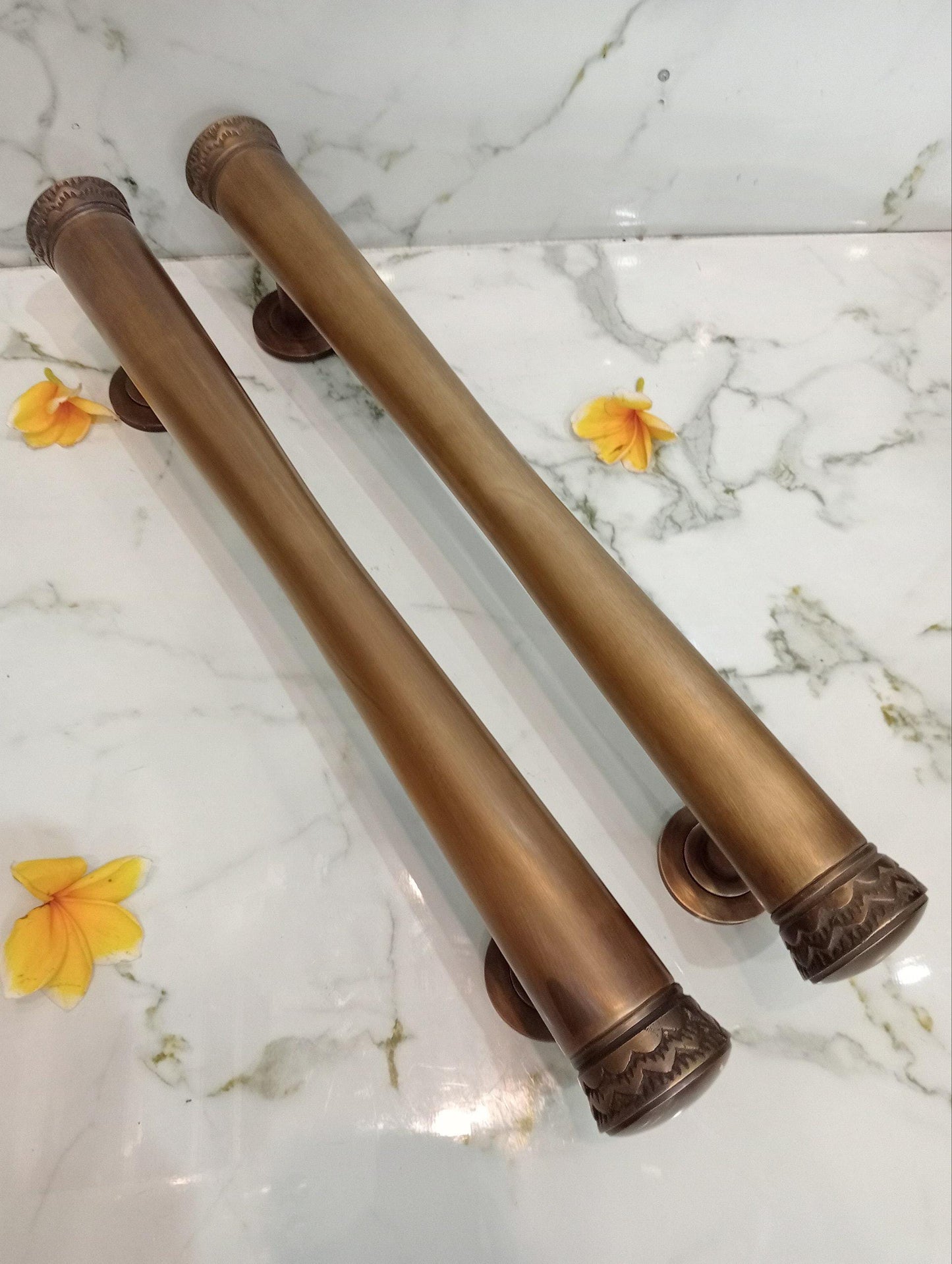 2pcs Solid Brass Door Pull Handle – Antique Finish with Engraved Ends (50cm) v2