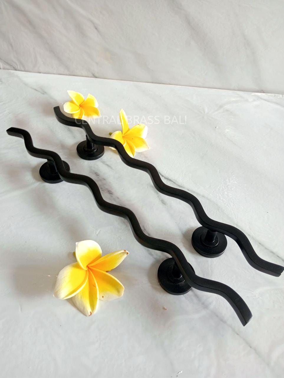 2pcs Black Powder Coated Solid Brass Wiggle Door Handle, Wavy Zig Zag Door Pull, Modern Cabinet Pull, Decorative Entry Handle