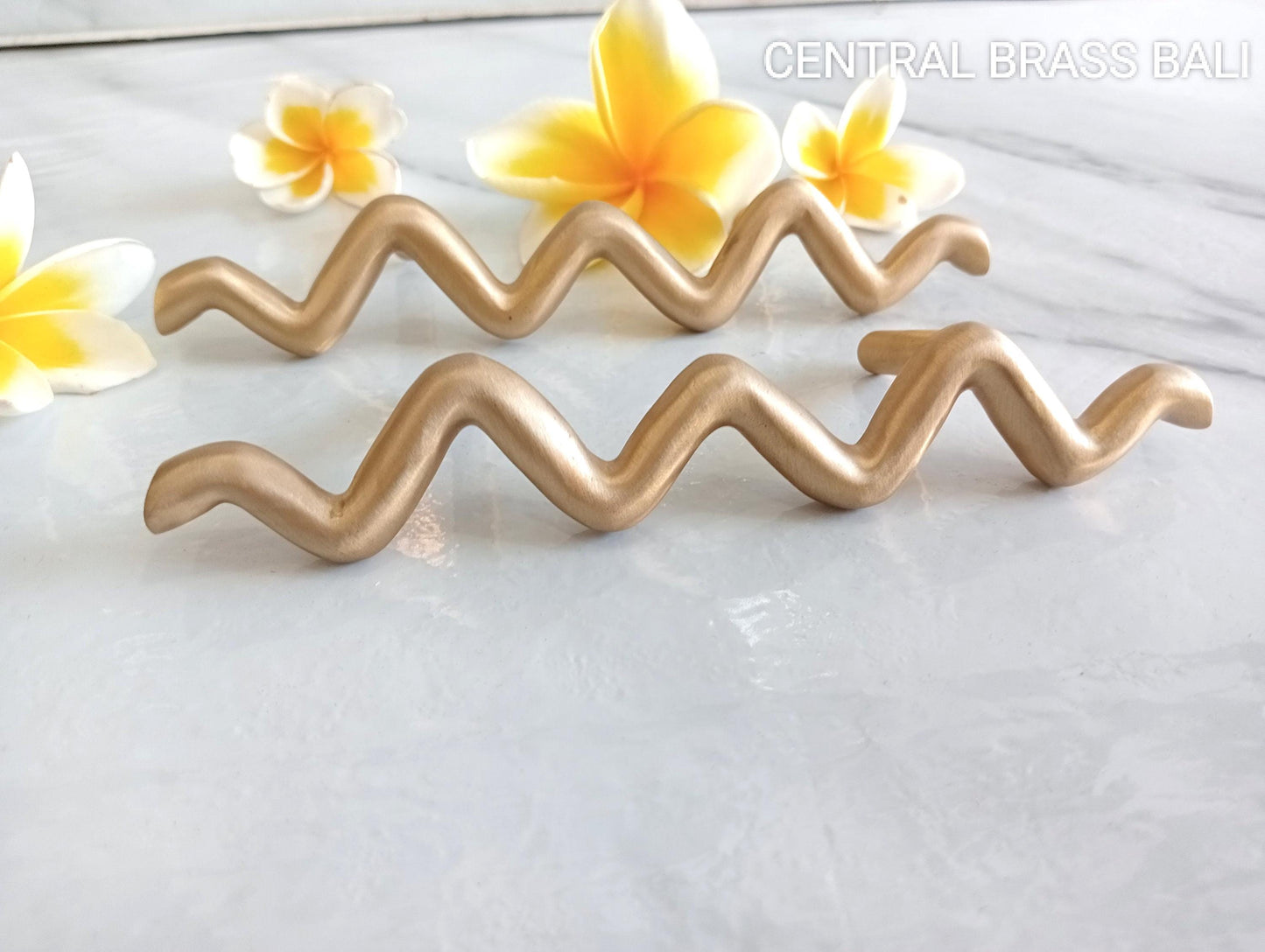 set of 4pcs Wiggle Brass Cabinet Handles, Wavy Drawer Pulls, 16cm