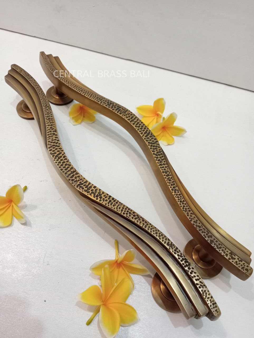 17.12" inch 2x pcs vintage WAVY handle, brass door pull, Brass door handle, Brass Art Deco Door Pull Handle, main entry door handle