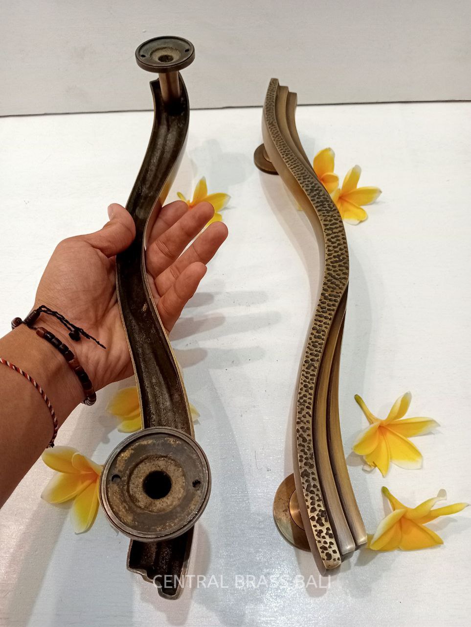 17.12" inch 2x pcs vintage WAVY handle, brass door pull, Brass door handle, Brass Art Deco Door Pull Handle, main entry door handle