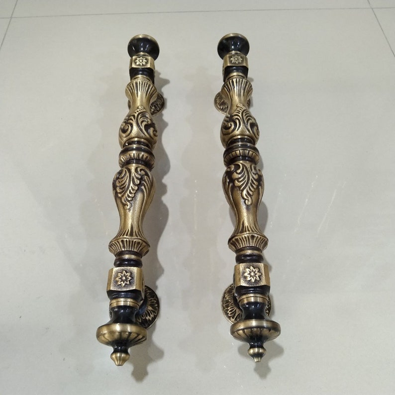 Pair of main entrance handle payung