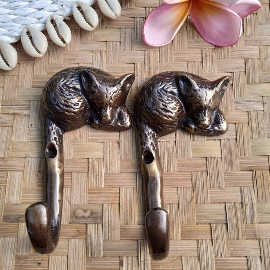 Antique Brass Sleeping Fox Hooks Set of 6, Vintage Animal Wall Hangers, Solid Brass Coat Hooks, Woodland Home Decor
