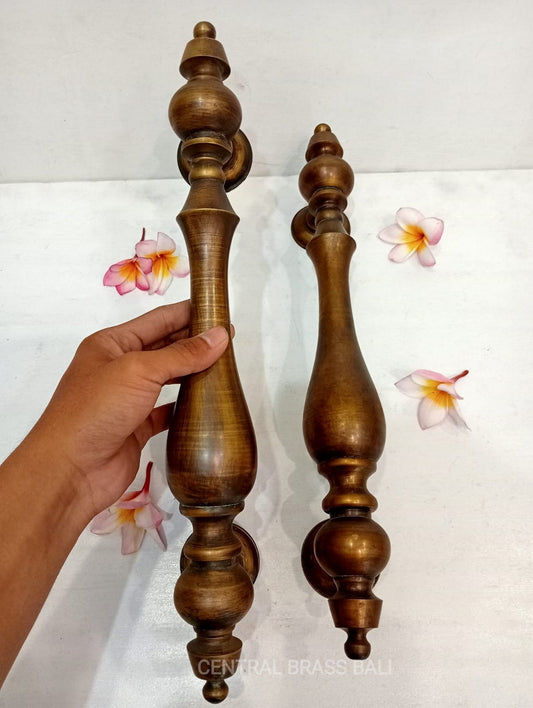 2pcs Antique Brass Door Handle Set, 43cm Classic Door Pulls, Vintage Entry Door Hardware, Large Brass Pull Handle