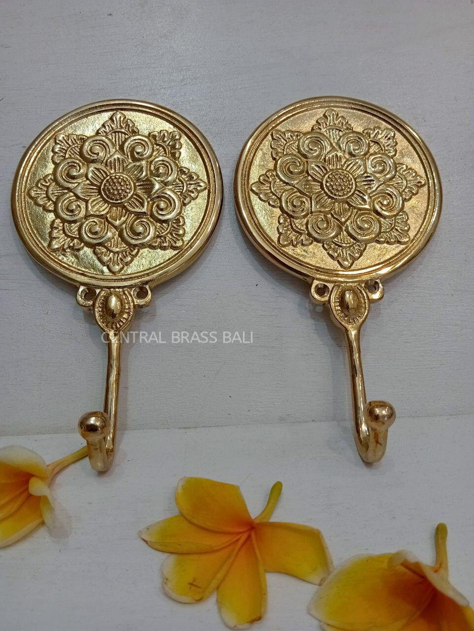 Set of 3 Brass Flower Hook, Hand Cast Decor, 7.08"