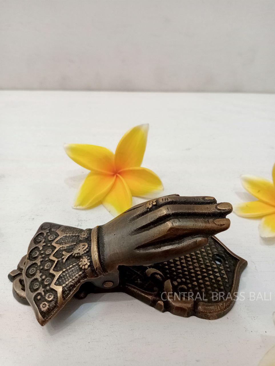 Set of 2 Brass Hand Shaped Napkin Holders, Unique Table Decor, Sculptural Napkin Holder