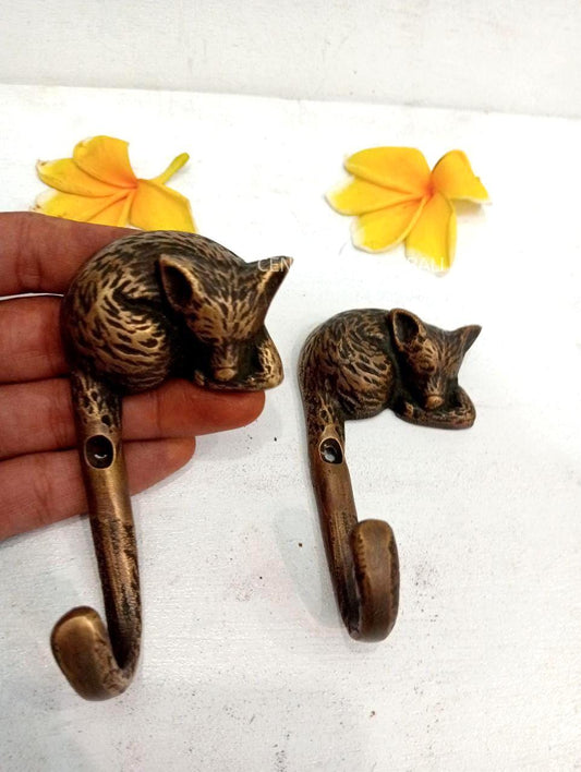Set of 6 Antique Brass Sleeping Fox Hooks | Wall Mounted Coat Hangers