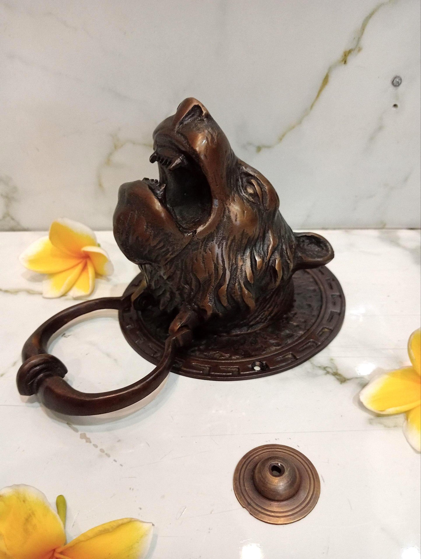 Grizzly Bear Brass Door Knocker – Wildlife Lodge Entry Decor