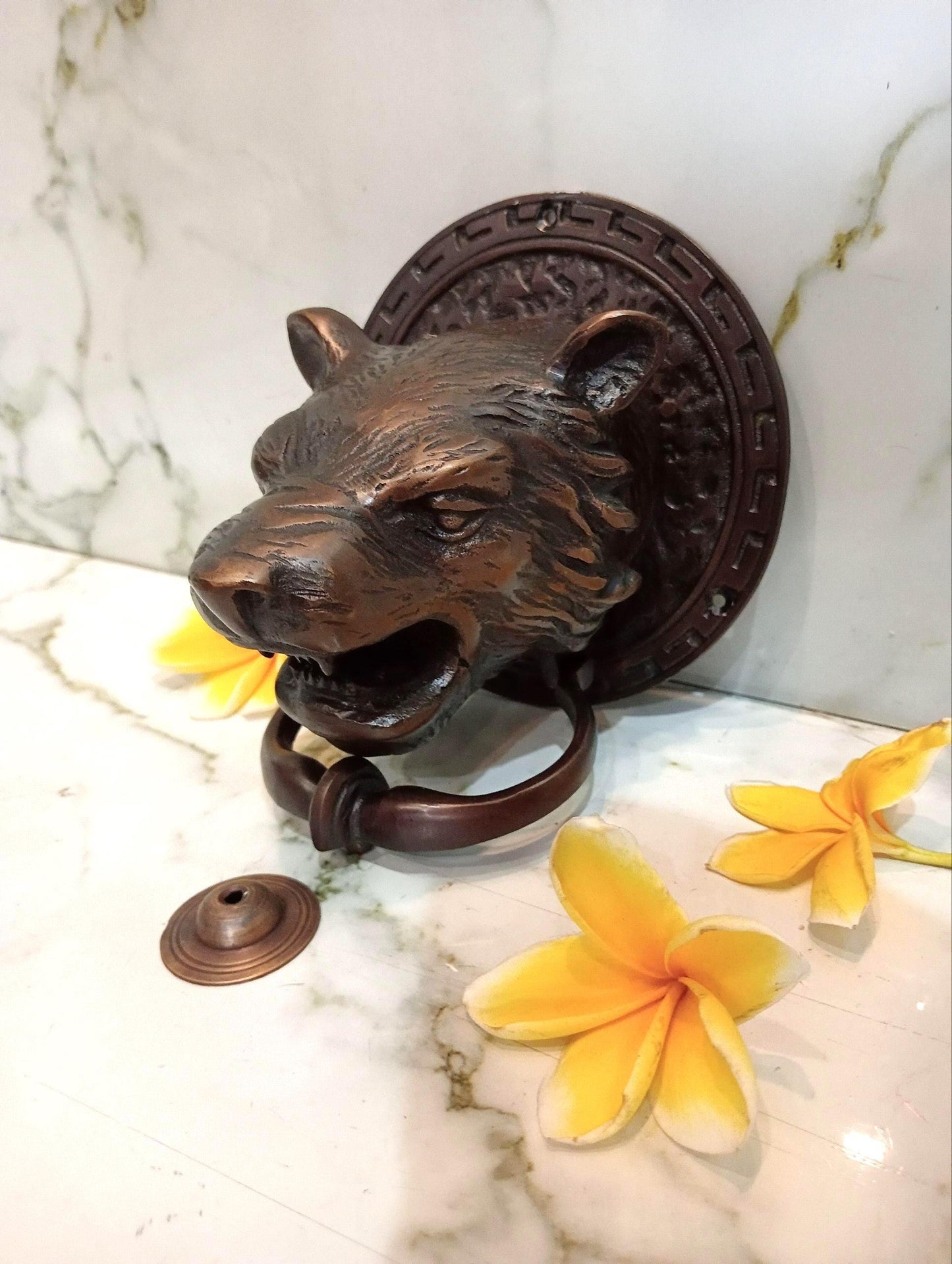 Grizzly Bear Brass Door Knocker – Wildlife Lodge Entry Decor