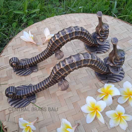 Pair of Vintage Seahorse Brass Door Handles | door Handles | Nautical Entry Door Pull | Coastal Front Door Handle | Marine Home Decor