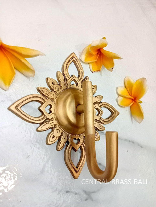 Set of 3 Solid Brass Diamond Coat Hooks, Polished Wall Mounted Hangers, Vintage Brass Hooks, Entryway and Bathroom Decor