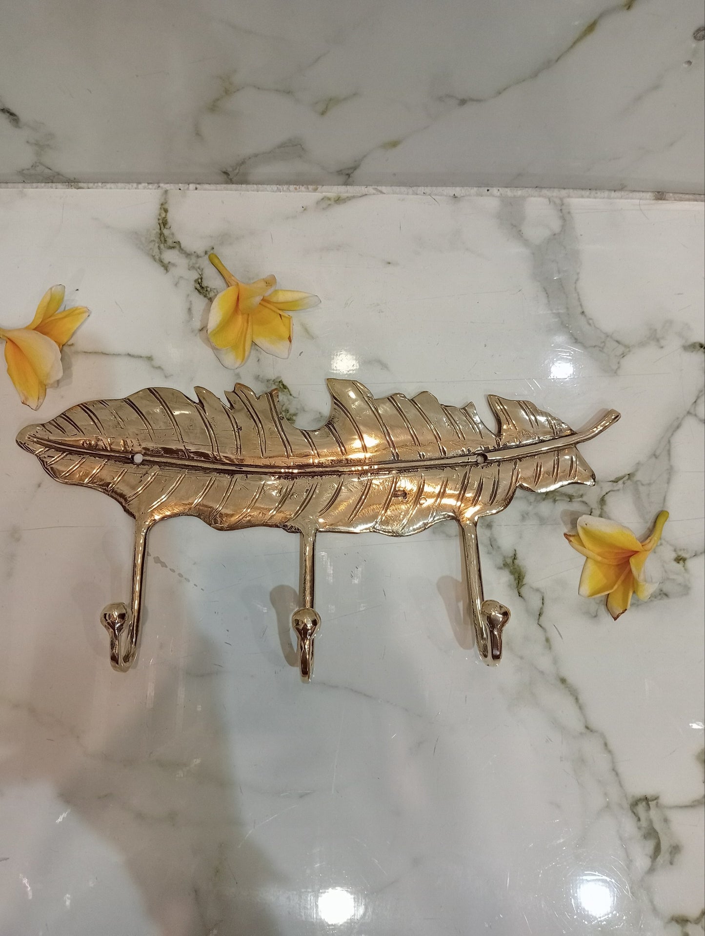 2pcs Vintage Brass Leaf Coat Hooks, Wall Mounted Solid Brass Hangers for Bathroom, Entryway, Bedroom & Towel Storage