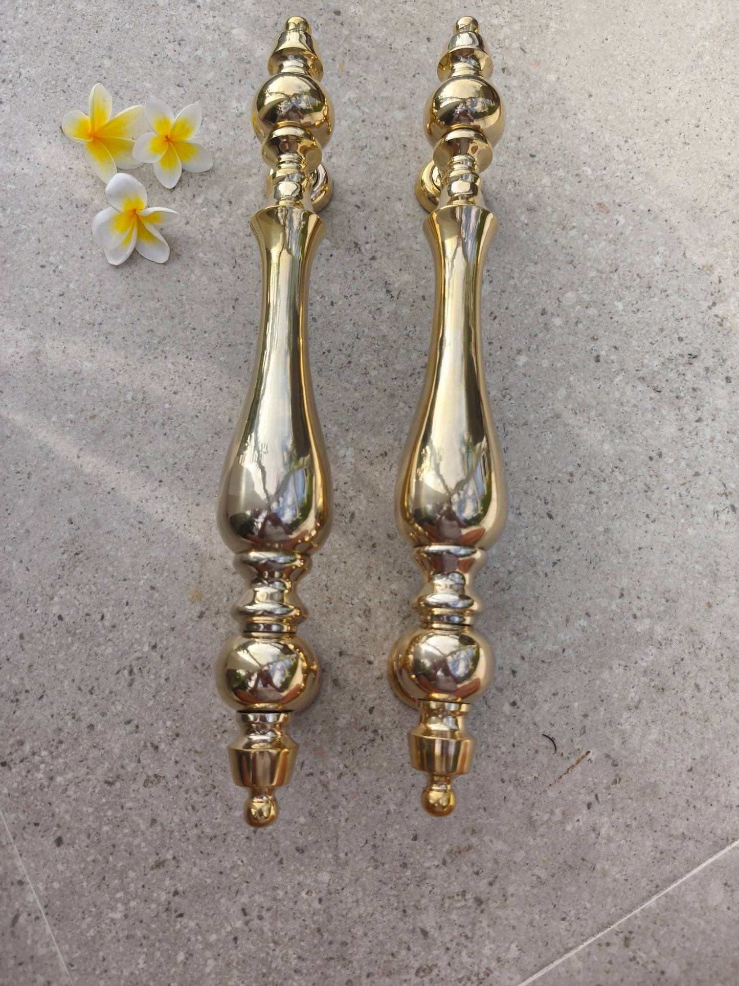 2x pc 43 cm Polished Brass Door Handles Pair, Victorian Inspired Ornate Door Pulls, Classic European Entry Door Hardware, Luxury Gold Finish