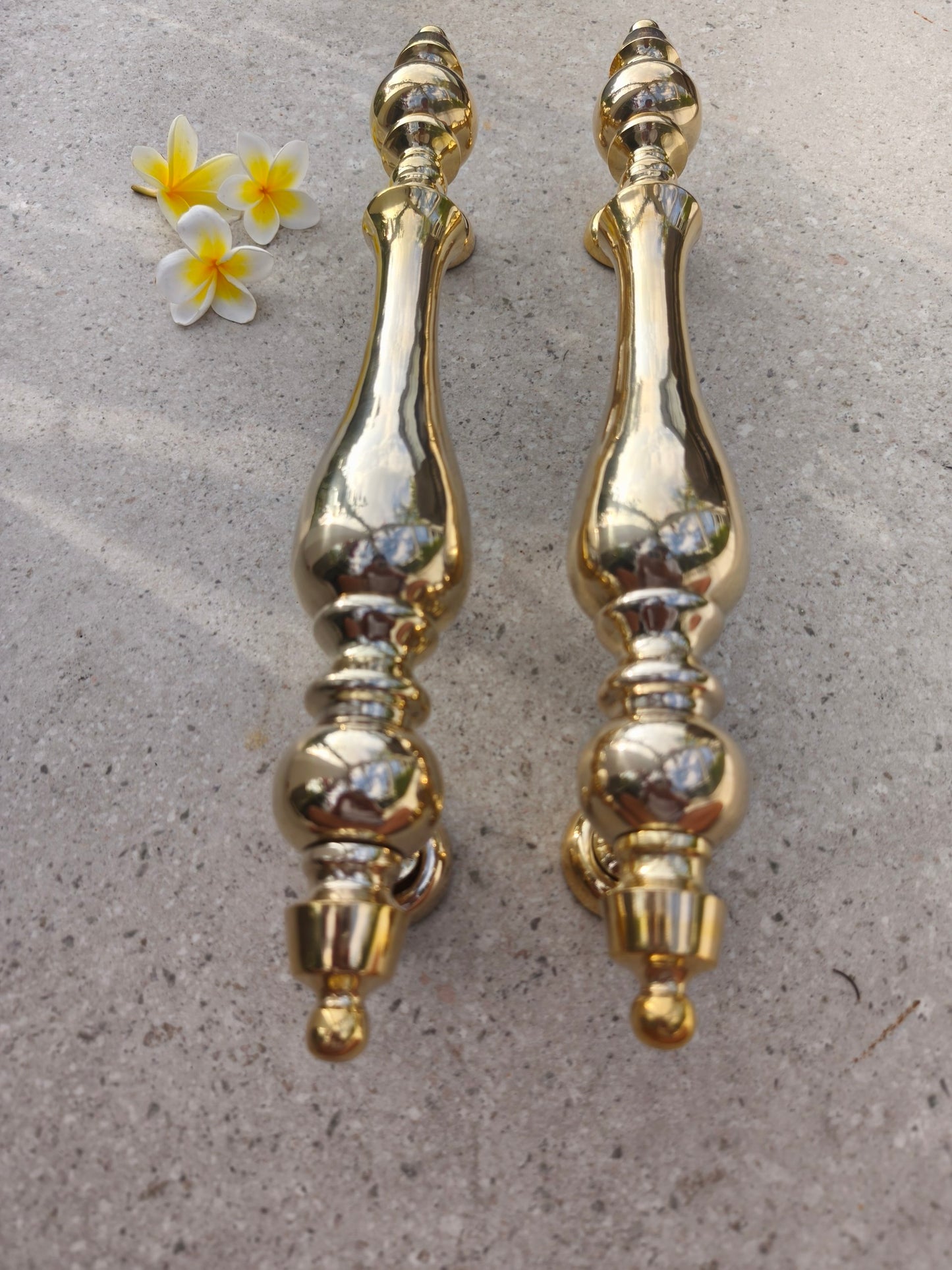 2x pc 43 cm Polished Brass Door Handles Pair, Victorian Inspired Ornate Door Pulls, Classic European Entry Door Hardware, Luxury Gold Finish