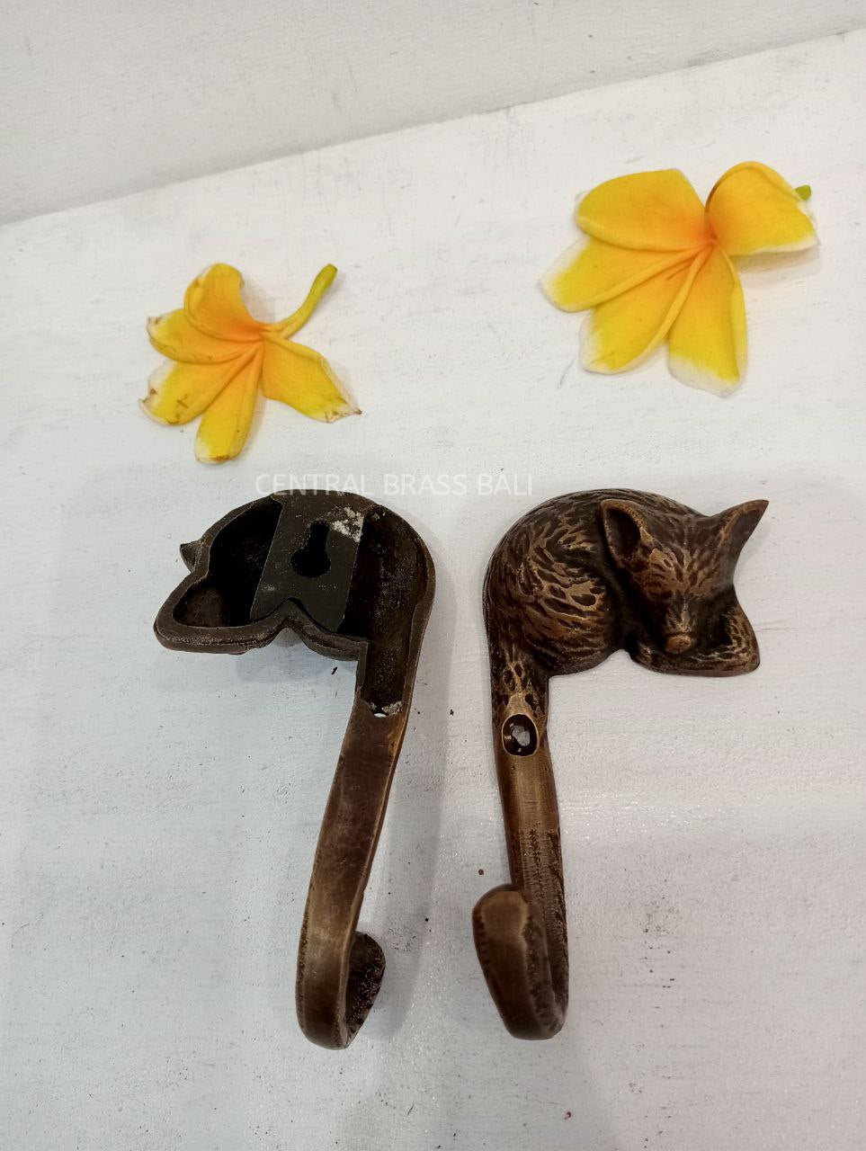 6pcs Fox Vintage brass Hooks
