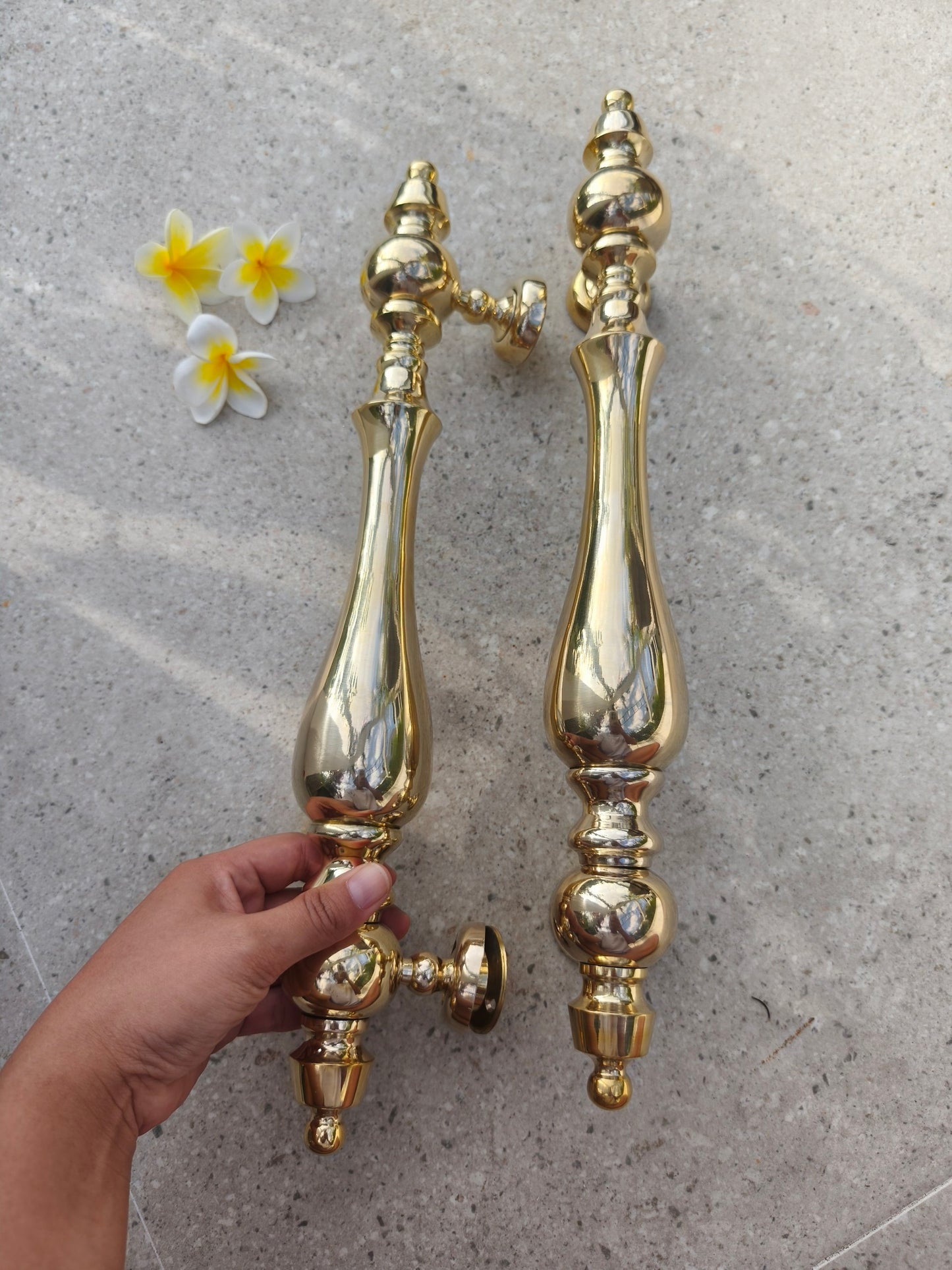 2x pc 43 cm Polished Brass Door Handles Pair, Victorian Inspired Ornate Door Pulls, Classic European Entry Door Hardware, Luxury Gold Finish