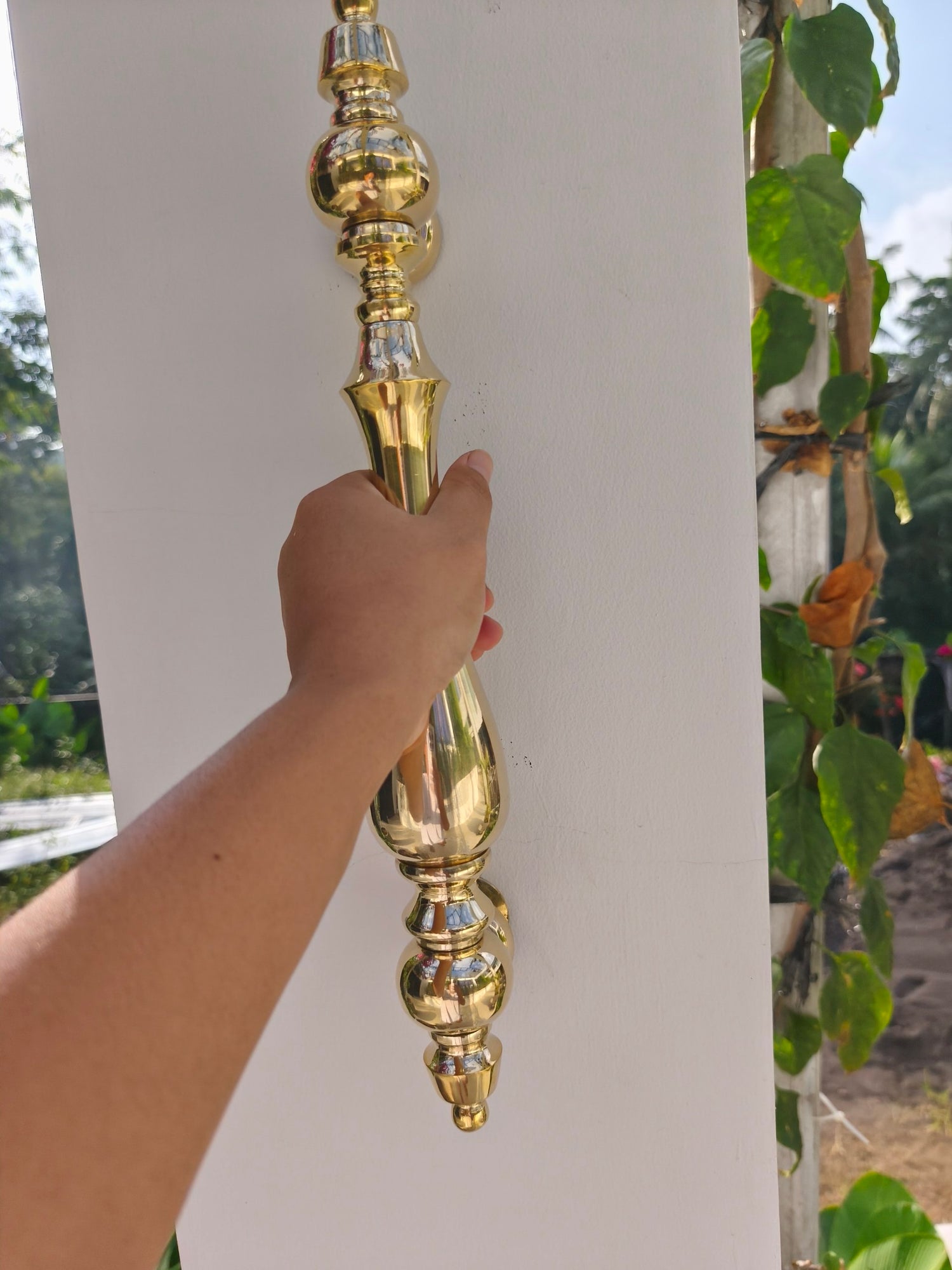 Decorative gold door handle in solid brass, 43 cm Victorian ornate pull for main entrance doors, luxury home decor hardware for classic, traditional and European inspired interiors