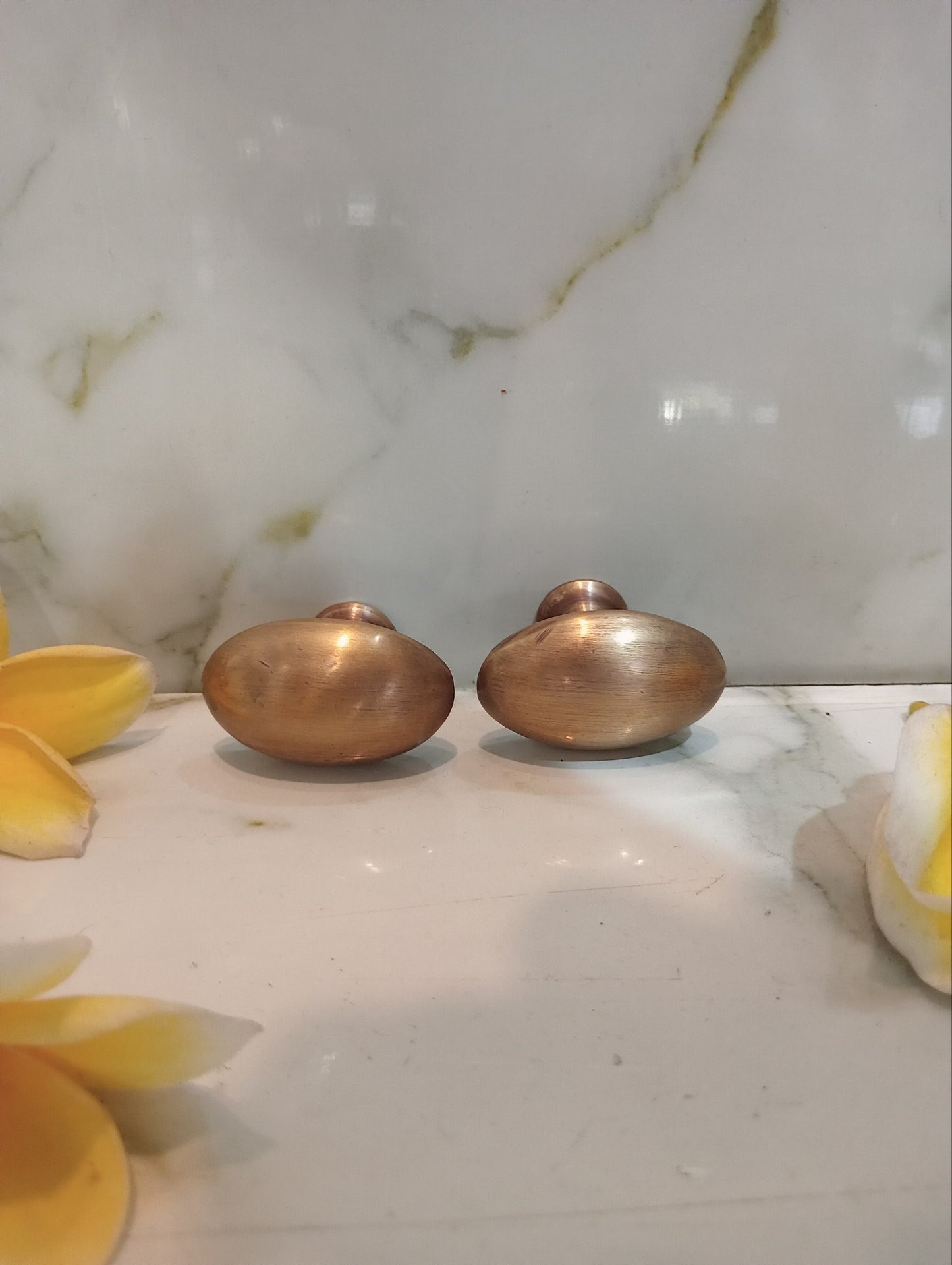 10pcs Solid Brass Oval Cabinet Knob | Antique Brass Egg Shape Drawer Knob | Vintage Dresser Pull | Kitchen Cabinet Handle