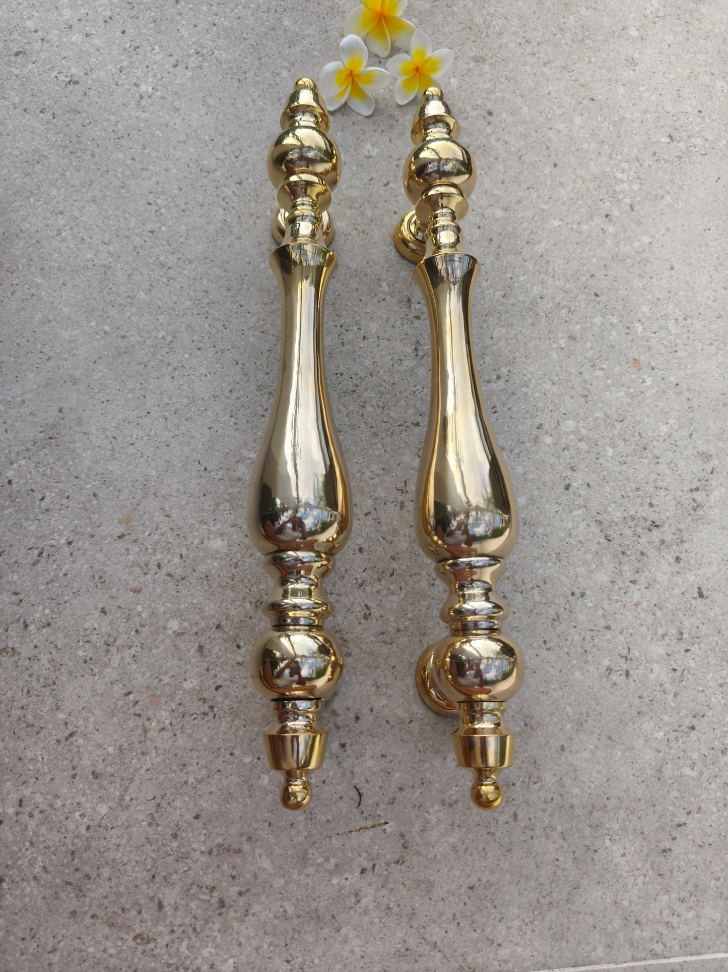 2x pc 43 cm Polished Brass Door Handles Pair, Victorian Inspired Ornate Door Pulls, Classic European Entry Door Hardware, Luxury Gold Finish