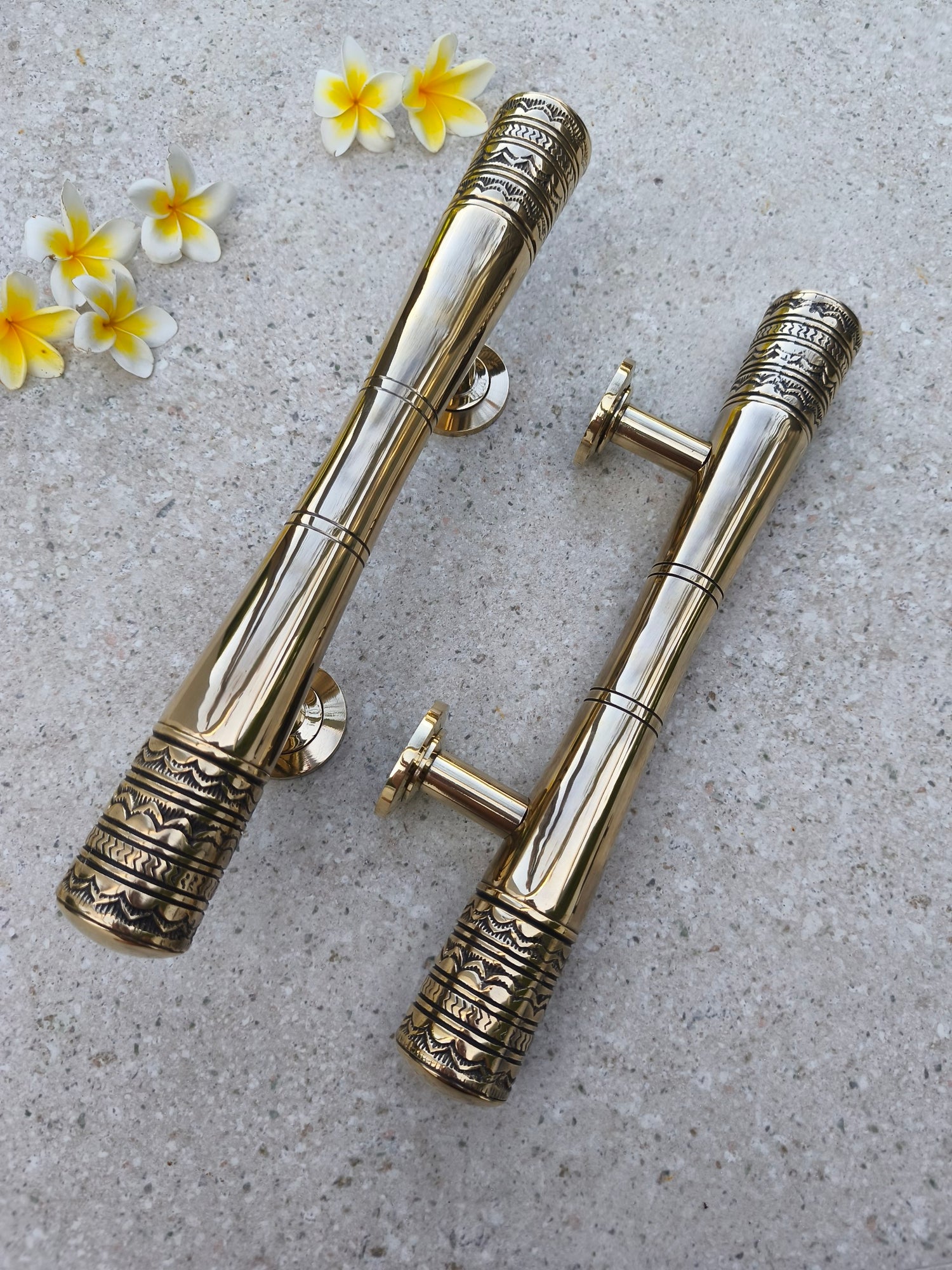 Gold brass front door handle from a matching pair, Bali handle style solid brass door pull 40 cm with 2.5 cm round grip, elegant entry door hardware for wooden front doors, pivot doors and tall double doors in tropical and traditional homes