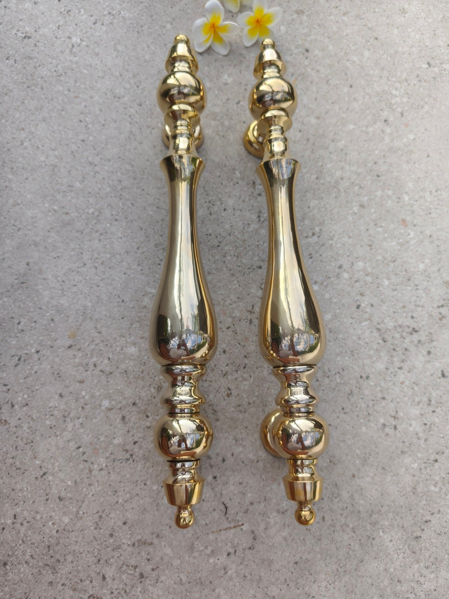 2x pc 43 cm Polished Brass Door Handles Pair, Victorian Inspired Ornate Door Pulls, Classic European Entry Door Hardware, Luxury Gold Finish