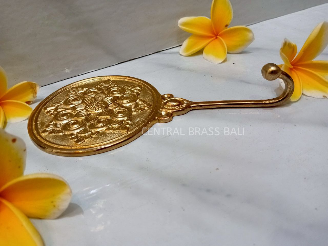 3pcs round flower Brass Hooks