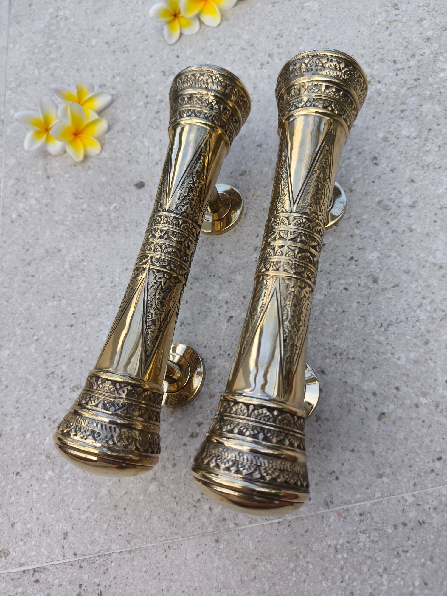 Gold polished brass double door pull handles with Victorian ornate detail, 30 cm entry door handles, luxury front door hardware ideal for new home builds and classic door makeovers